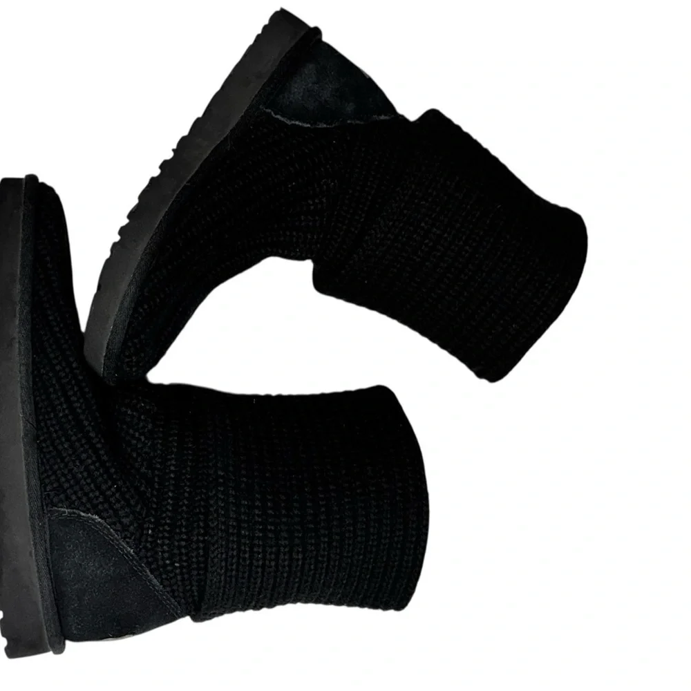 UGG Classic Black Knit Merino Wool Boot Cushy Foam Insole/Sheepskin Lining/Sz 7